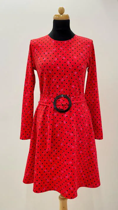 Červené šaty z bavlněného úpletu